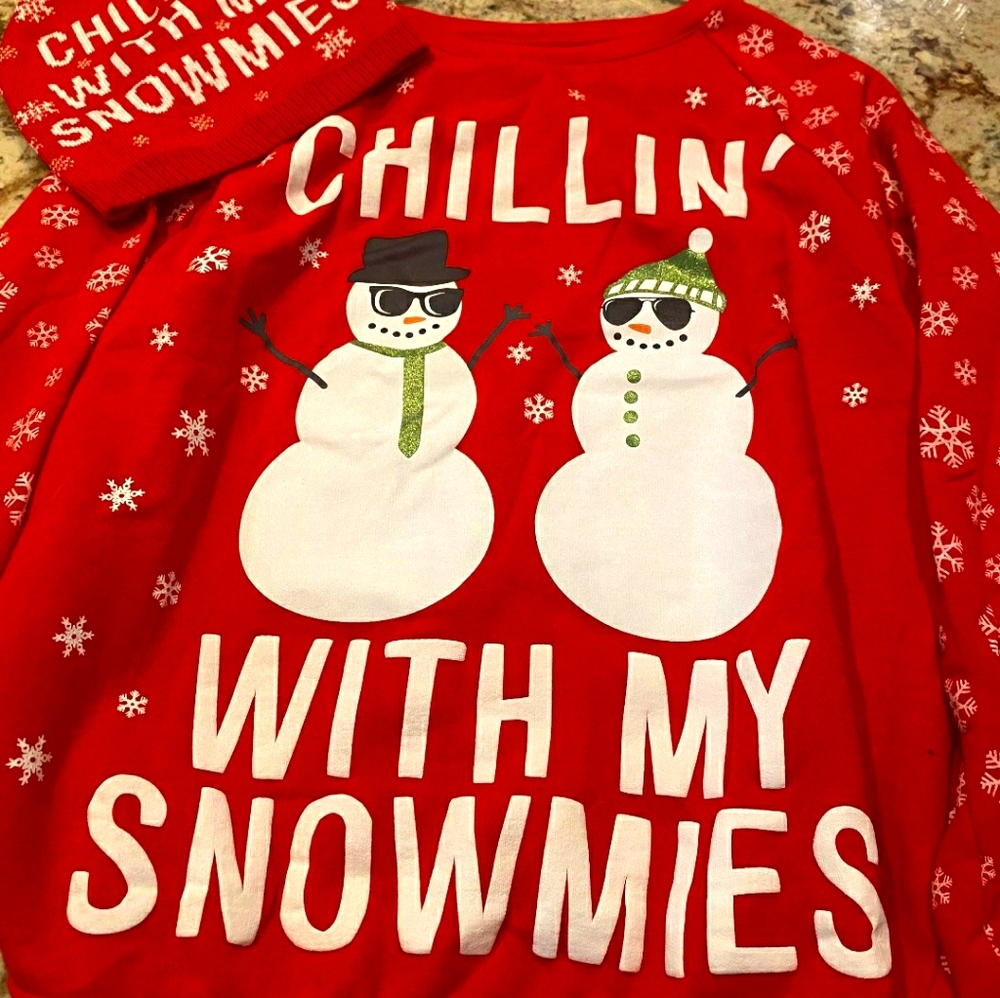 Women's M Christmas Sweatshirt